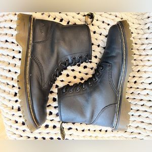 Dr. Martens Awley AW004 Black Boots